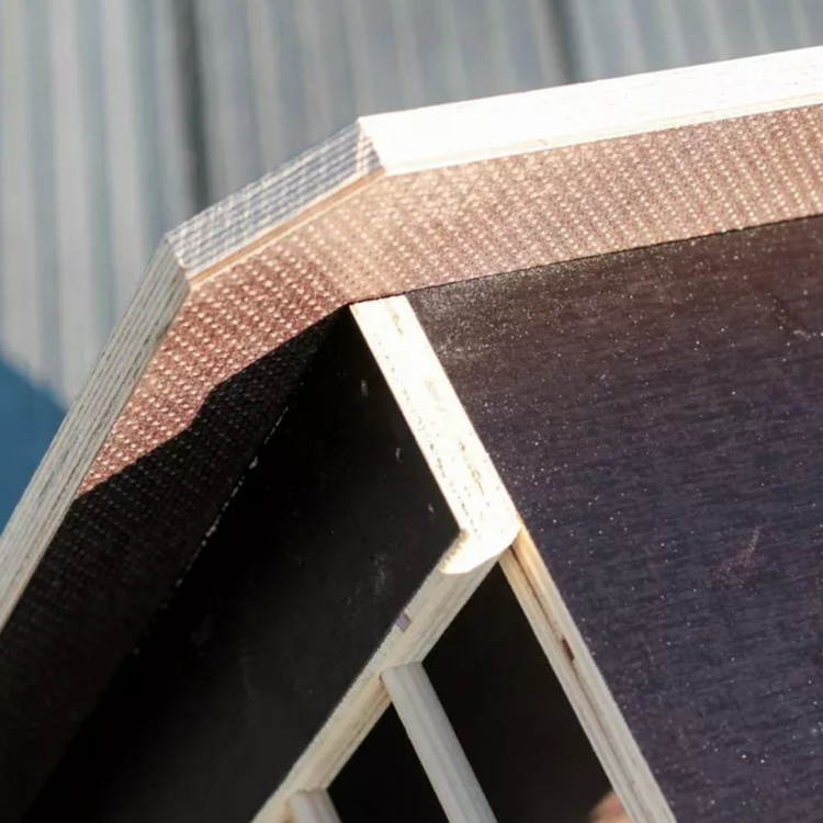 Gritkasten für Tauben als Tränkenhocker aus Holz mit Unterteilung